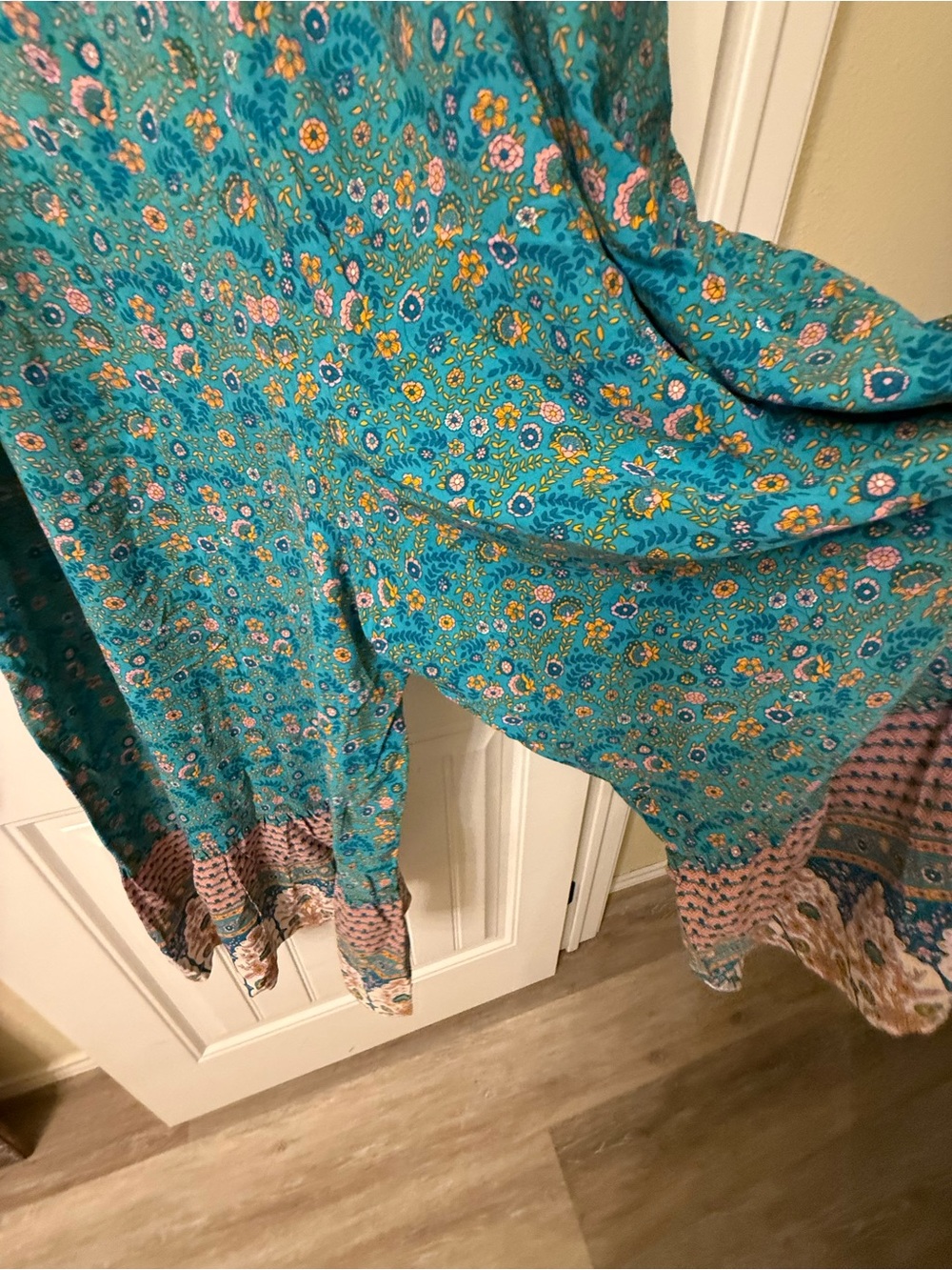 NATURAL LIFE Teal Floral Jumpsuit with flower Accents Large - Picture 6 of 6